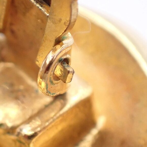 CHANEL CC Logo Round Button Earrings Clip-On 2 5 Gold Vintage - Picture 8 of 9
